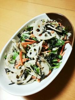 シャキシャキれんこんとひじきのサラダ-レシピのメイン写真