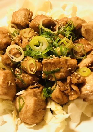 鶏肉のあまから味噌煮焼き●キャベツ添え-レシピのメイン写真