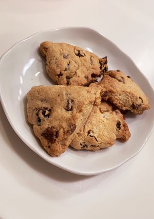 チョコチップ&ドライフルーツ入りスコーン-レシピのメイン写真