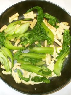 高野豆腐とチンゲン菜の野菜炒め♪簡単-レシピのメイン写真