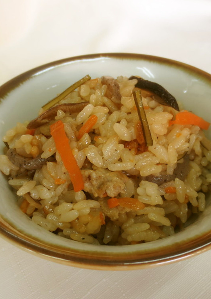 沖縄風 昆布と豚肉の炊き込みご飯-レシピのメイン写真