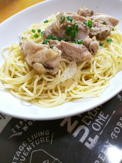クィーンクック☆鶏もも肉塩ハーブパスタ-レシピのメイン写真