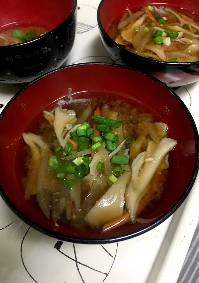 舞茸と大根と人参のお味噌汁〜重ね煮で〜-レシピのメイン写真