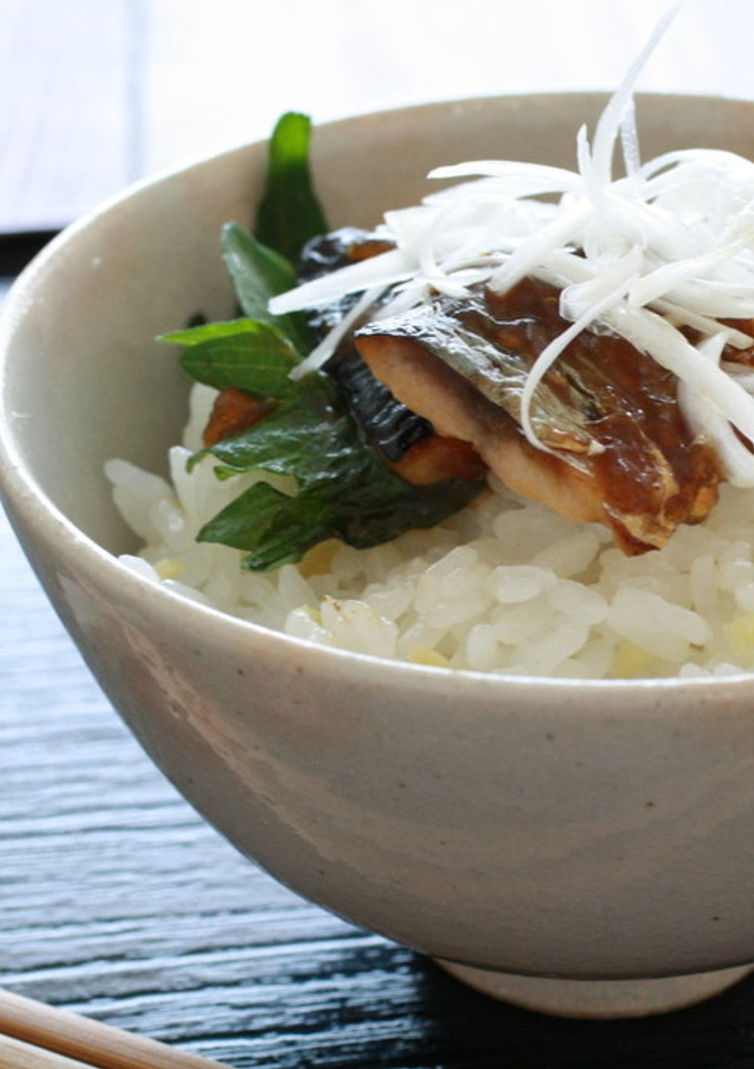秋刀魚の蒲焼のせ 生姜ごはん-レシピのメイン写真