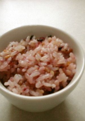 梅サワー漬けの梅で炊き込みご飯-レシピのメイン写真