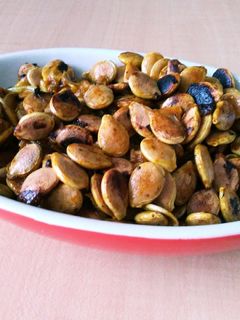 捨てないで!かぼちゃの種は栄養満点-レシピのメイン写真