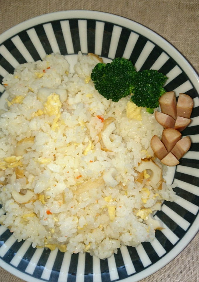 簡単！でも美味！ちくわ炒飯(^-^)-レシピのメイン写真