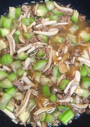 へちまと挽き肉の甘酢煮-レシピのメイン写真