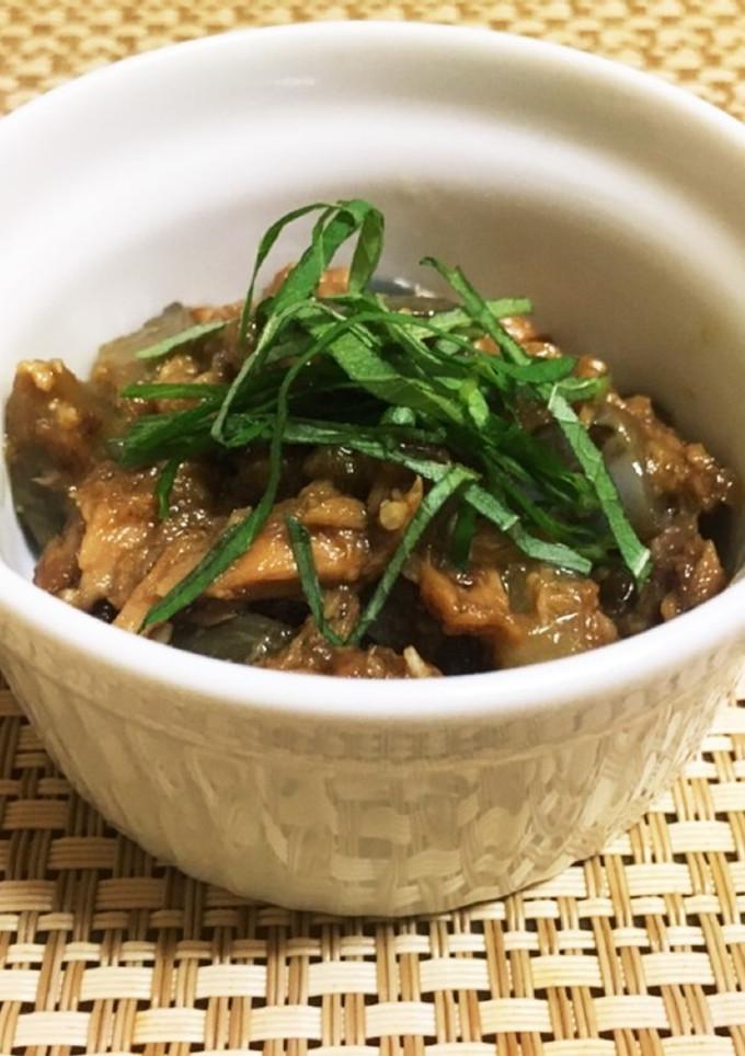 季節のおつまみ♪アケビとツナの炒め煮-レシピのメイン写真