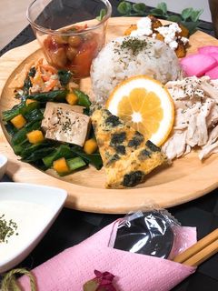 柔らか茹で鶏むね肉と鶏のだしもち麦ご飯-レシピのメイン写真
