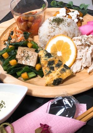 柔らか茹で鶏むね肉と鶏のだしもち麦ご飯-レシピのメイン写真