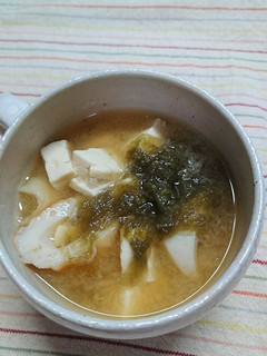 豆腐とちくわととろろ昆布のお味噌汁-レシピのメイン写真