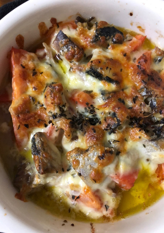 簡単！鯖の水煮缶とトマトのチーズ焼き-レシピのメイン写真