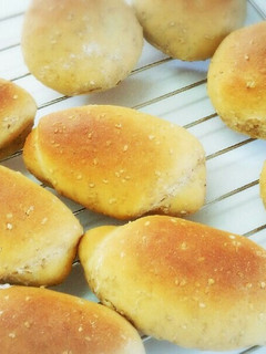 チーズ入り胡麻きな粉パン(HB使用)-レシピのメイン写真