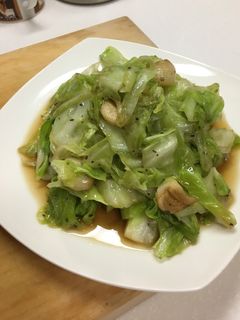 キャベツのガーリックバター炒めバジル風味-レシピのメイン写真