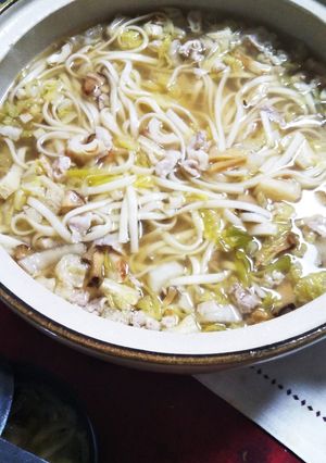 冷蔵庫の整理に〜残り具材で土鍋うどん-レシピのメイン写真