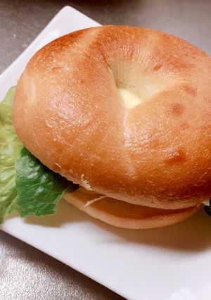 パストラミビーフのベーグルサンド♪-レシピのメイン写真