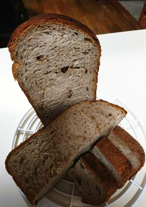 HBで簡単♪全粒粉の食パン-レシピのメイン写真