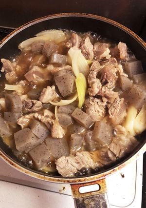 玉ねぎたっぷり牛すじ煮込み-レシピのメイン写真