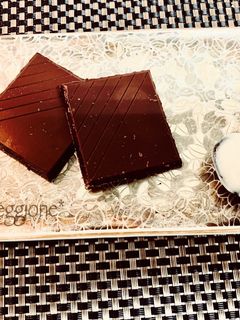 チョコレートにチョコっと塩酒粕♫-レシピのメイン写真