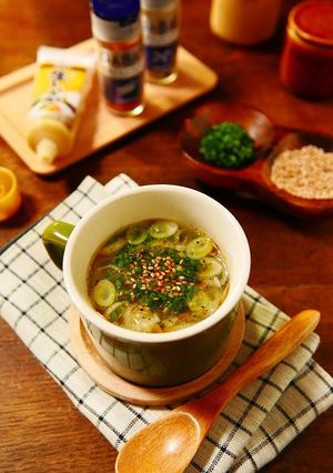 ねぎに小ねぎもたっぷり☆中華風生姜スープ-レシピのメイン写真