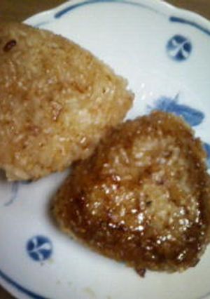 2種類の味の焼きおにぎり(*´皿`*)-レシピのメイン写真