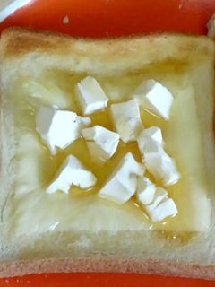 ダブルチーズで蜂蜜トースト-レシピのメイン写真
