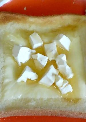 ダブルチーズで蜂蜜トースト-レシピのメイン写真