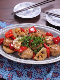 鶏つくねとれんこんの甘辛黒酢炒め☆-レシピのメイン写真