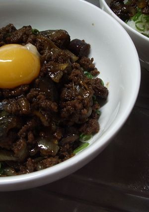 茄子と挽き肉の焼き肉丼♬-レシピのメイン写真