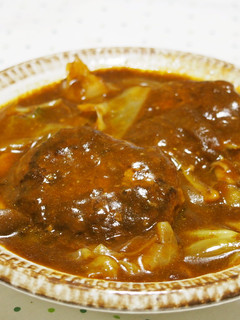 ハンバーグとキャベツのカレー煮込み♪-レシピのメイン写真