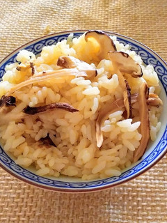 【赤ちゃんも喜ぶ】松茸ご飯-レシピのメイン写真
