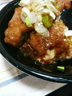 ししとう豚丼!甘ダレでお弁当にもぴったり-レシピのメイン写真