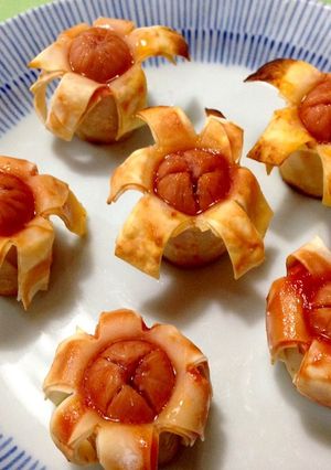 餃子の皮でお花ウインナー＊お弁当にも-レシピのメイン写真