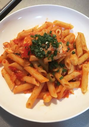残った焼き魚で手軽に☆トマトソースパスタ-レシピのメイン写真