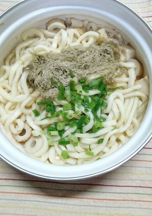 斬新！残ってるお味噌汁で煮込みうどん-レシピのメイン写真