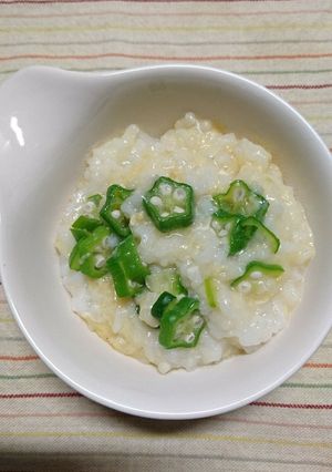 出汁味のたまごとおくらのお粥-レシピのメイン写真