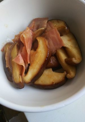 椎茸とベーコンのバター炒め-レシピのメイン写真