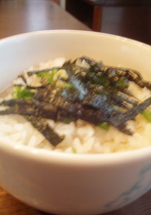 ほっこりするね♪　鶏と豆腐のお茶漬け-レシピのメイン写真