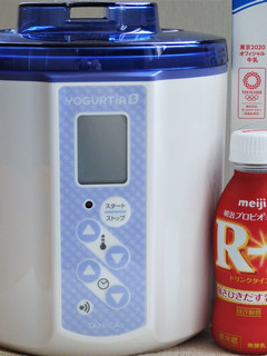 R-1ドリンクと牛乳でヨーグルト-レシピのメイン写真