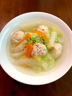 簡単!白菜と人参の鶏団子スープ-レシピのメイン写真