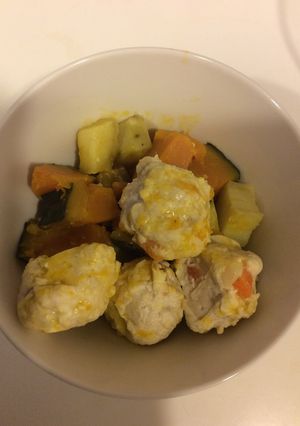 鶏肉だんごとかぼちゃとさつまいもの煮物♪-レシピのメイン写真