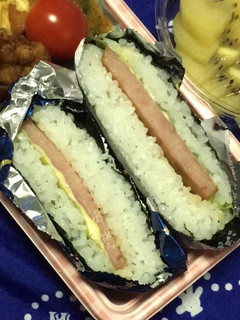 *厚切りハムとレタスのおにぎらず*-レシピのメイン写真