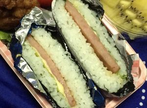 ＊厚切りハムとレタスのおにぎらず＊-レシピのメイン写真