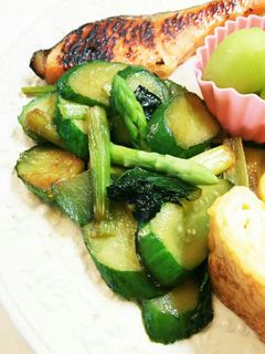 きゅうりとアスパラと小松菜の炒め煮-レシピのメイン写真