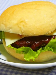 濃厚ソースで♪お手軽ハンバーガー♪-レシピのメイン写真