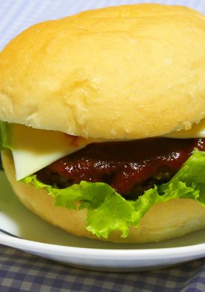 濃厚ソースで♪お手軽ハンバーガー♪-レシピのメイン写真