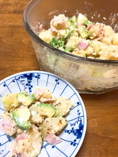アボカド・粒マスタード入りポテトサラダ-レシピのメイン写真