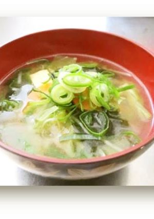 キャベツと京みず菜の野菜たっぷりみそ汁-レシピのメイン写真