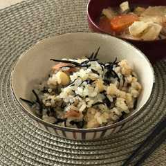 รูปของ さっぱり梅ひじき炊き込みご飯